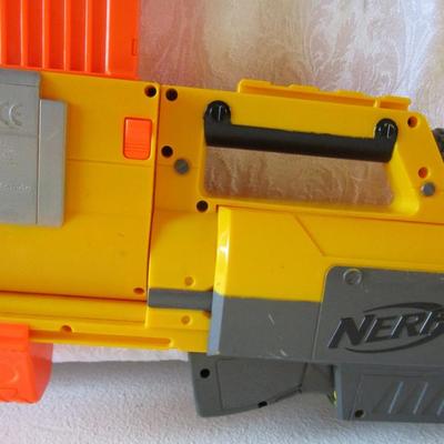 2 Nerf rifles