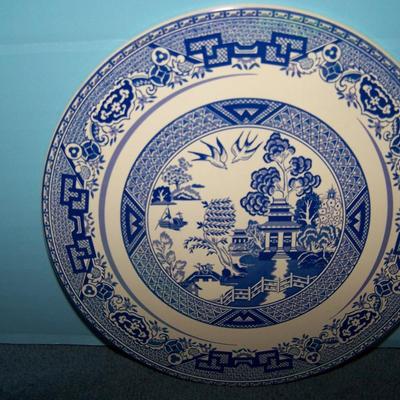 LOT 87 MCM BLUE & RED WILLOW HOT PADS/PLATES
