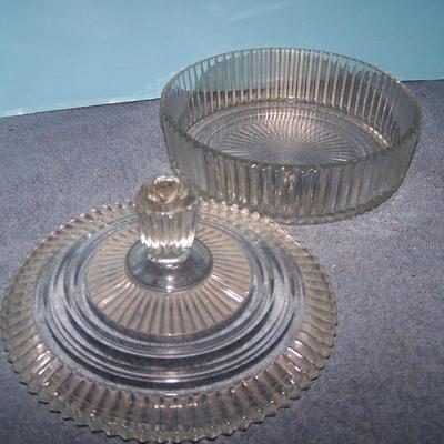 LOT 89 LOVELY VINTAGE GLASSWARE