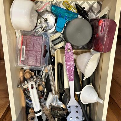 Lot of Kitchenware