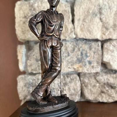 Deco 79 Poly-Stone Golfer