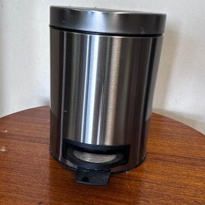 Small Trashcan