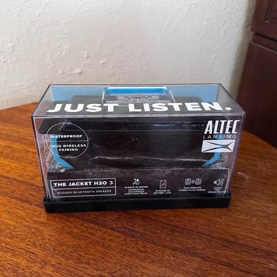 The Jack h2o Speaker