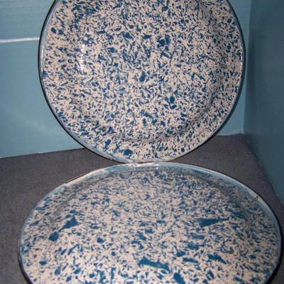 LOT 99 VINTAGE GRANITE & ENAMEL WARE