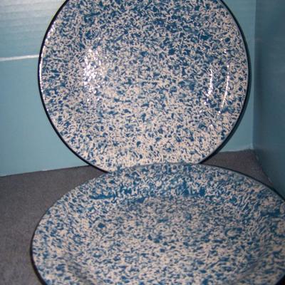 LOT 99 VINTAGE GRANITE & ENAMEL WARE