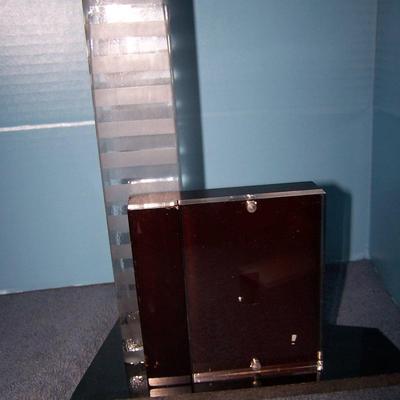LOT 100 BEAUTIFUL CONTEMPORARY ART GLASS P KAN