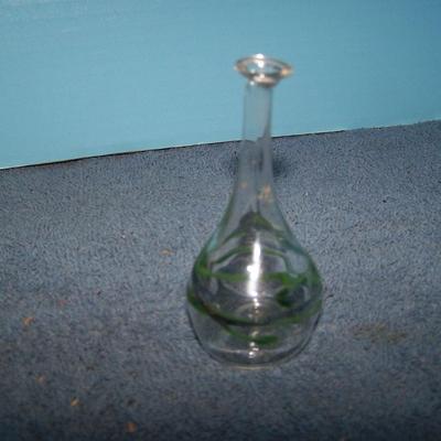 LOT 102 GORGEOUS VINTAGE ART GLASS FENTON BASKET