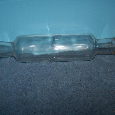 LOT 103 GREAT VINTAGE KITCHEN STUFF