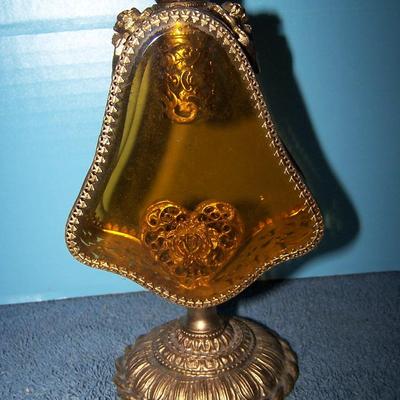 LOT 106 LOVELY VINTAGE DRESSER ITEMS---PERFUMES/BOX/POWDER