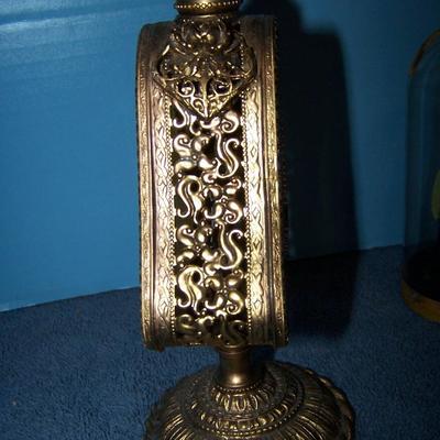 LOT 106 LOVELY VINTAGE DRESSER ITEMS---PERFUMES/BOX/POWDER