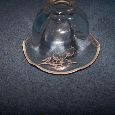 LOT 109 VINTAGE PRETTY SILVER OVERLAY CRYSTAL SERVING PIECES