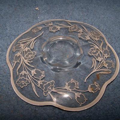 LOT 109 VINTAGE PRETTY SILVER OVERLAY CRYSTAL SERVING PIECES