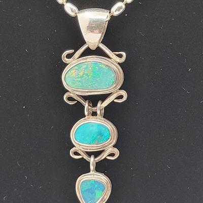 Cascading Three Opal Necklace 26gr