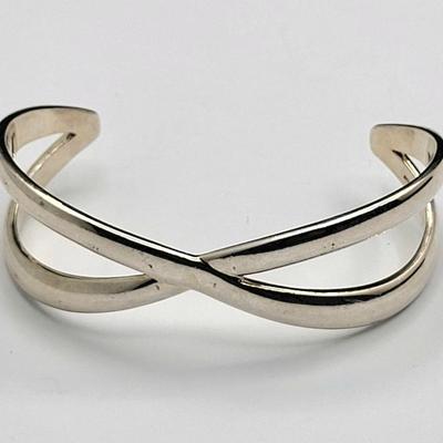 Designer E. Pearl Sterling Silver Criss-Cross Cuff 30gr