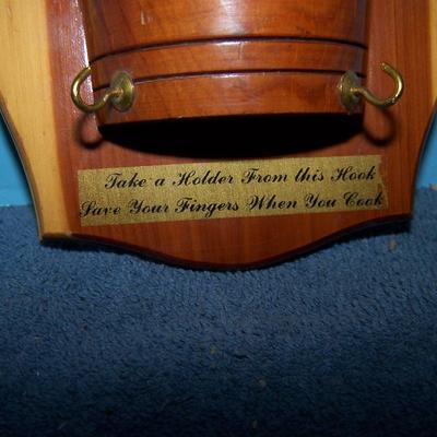 LOT 117 GREAT VINTAGE US SOUVENIRS--EATES PARK/GRAND ISLAND/IOWA/CAVE OF WINDS