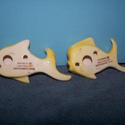 LOT 120 WONDERFUL MCM WALL FISH-- CERAMICRAFT/ALUMINUM/WALL POCKET