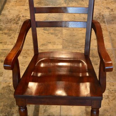 Dining Table & Chairs
