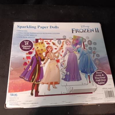 NEW FROZEN II MAGNETIC PAPER DOLLS AND 2 BOOKS OF PAPER DOLLS