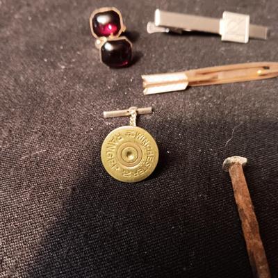 TIE TACKS AND CLIPS, SQUARE NAILS, BUSH CO RODEO TOKEN, CUFFLINKS AND SMALL PADLOCKS