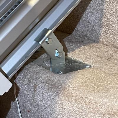 MOBILITY ELECTRIC ACORN SUPERGLIDE STAIR CHAIR LIFT
