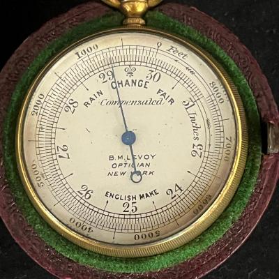B.M. Levoy Pocket Barometer (DR-MG)