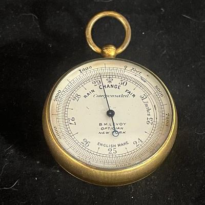 B.M. Levoy Pocket Barometer (DR-MG)