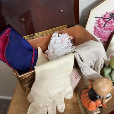 Vintage girl decor