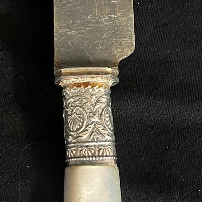 Mother of Pearl J. Russel & Co. Knives & More (DR-MG)