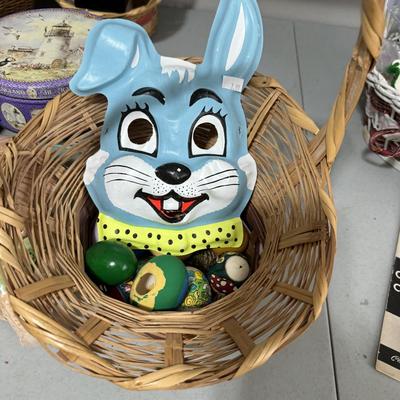 Halloween & Easter decor