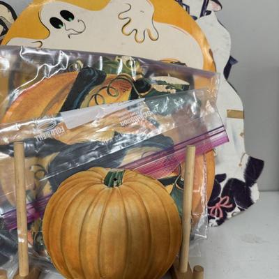 Halloween & Easter decor