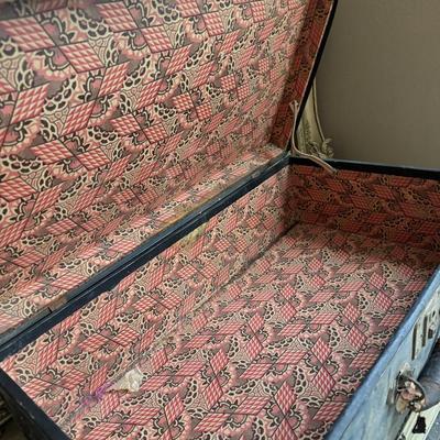 Vintage trunks & mirror