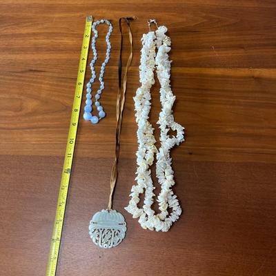 Jade, Seashell & Pearl Necklaces Plus Jewelry Trays (GB-DZ)