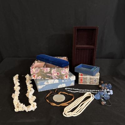 Jade, Seashell & Pearl Necklaces Plus Jewelry Trays (GB-DZ)