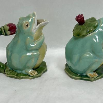 Vintage Majolica Style Glazed Ceramic Collectible Green Frog Creamer and Sugar Bowl
