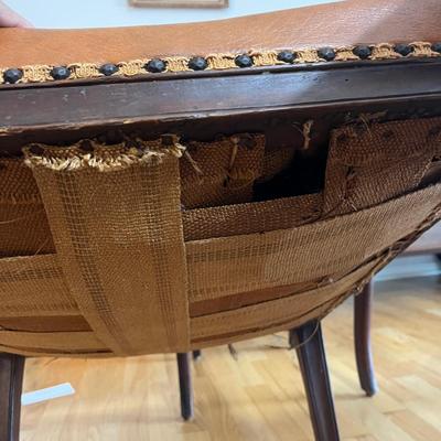 Arm Chair With Nail Accents (DR-MG)