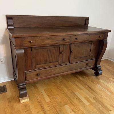 Buffet/Sideboard W/ Dovetail Drawers (DR-MG)