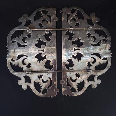 Expandable Silver Trivet & Decorative Handled Bowl (LR-KD)