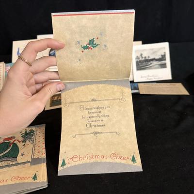 Vintage Christmas Books and More (DR-DZ)