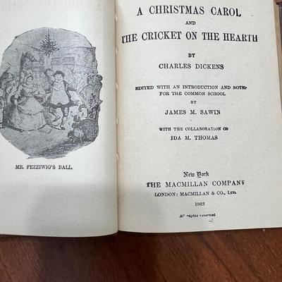 Vintage Christmas Books and More (DR-DZ)