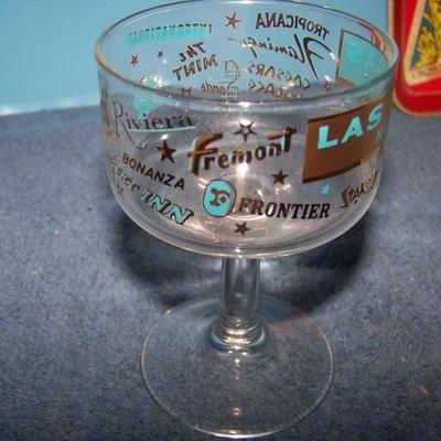LOT 121 GREAT COLLECTABLE ADVERTISING AIRLINE/LAS VEGAS-RENO/TIP TRAY