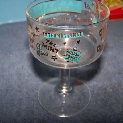 LOT 121 GREAT COLLECTABLE ADVERTISING AIRLINE/LAS VEGAS-RENO/TIP TRAY