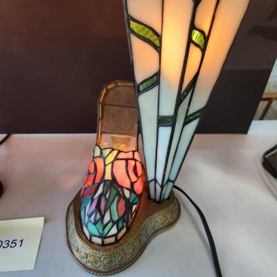 2 Tiffany Style Stained Glass Shoe Hat Umbrella Table Lamps