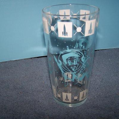 LOT 124 GREAT MEMORIES! VINTAGE SWANKY SWIGS & NOVELTY GLASSES