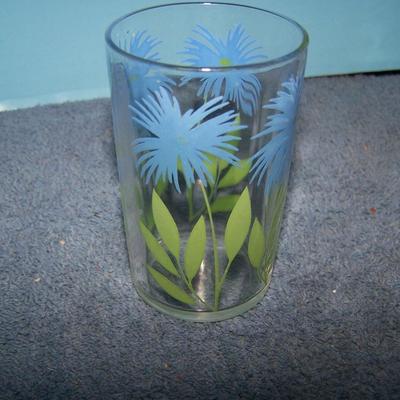 LOT 124 GREAT MEMORIES! VINTAGE SWANKY SWIGS & NOVELTY GLASSES