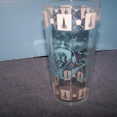 LOT 124 GREAT MEMORIES! VINTAGE SWANKY SWIGS & NOVELTY GLASSES