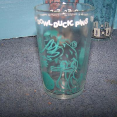 LOT 124 GREAT MEMORIES! VINTAGE SWANKY SWIGS & NOVELTY GLASSES