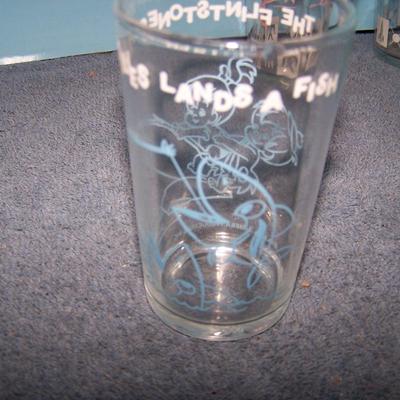 LOT 124 GREAT MEMORIES! VINTAGE SWANKY SWIGS & NOVELTY GLASSES