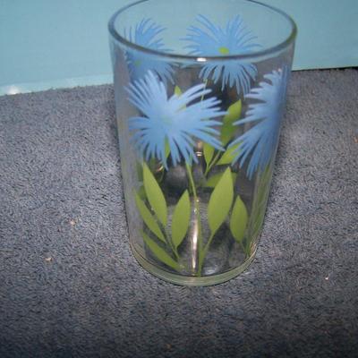 LOT 124 GREAT MEMORIES! VINTAGE SWANKY SWIGS & NOVELTY GLASSES