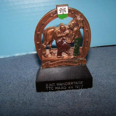 LOT 125 TRAVELS!!! GREAT VINTAGE SOUVENIRS US/INTERNATIONAL
