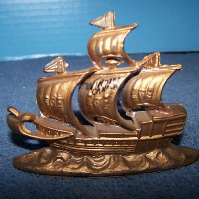 LOT 125 TRAVELS!!! GREAT VINTAGE SOUVENIRS US/INTERNATIONAL